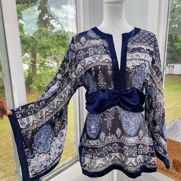 Rampage Navy Blue Satin Trim Sheer Print Waist Defined Bell Sleeve Tunic Top - Picture 2 of 14